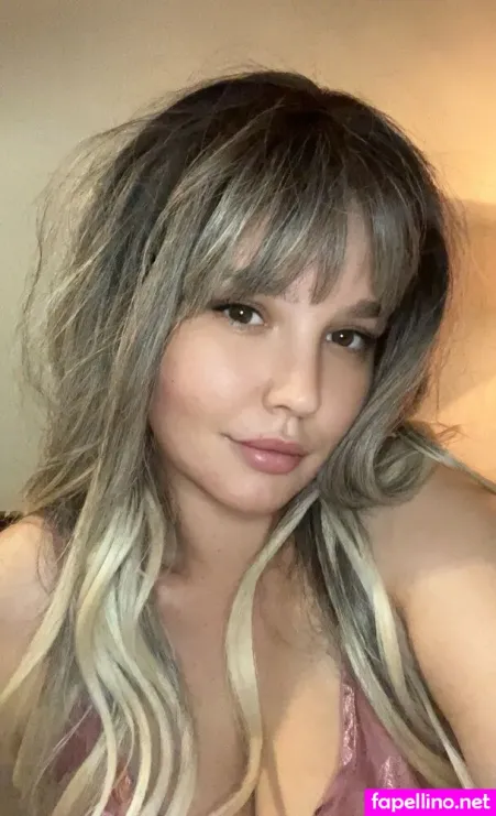 Silkyblondee Main Profile Photo