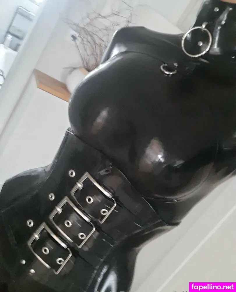 rubberdeer, silkysheen Nude Leaked OnlyFans Photo #3u2J7DXQWm