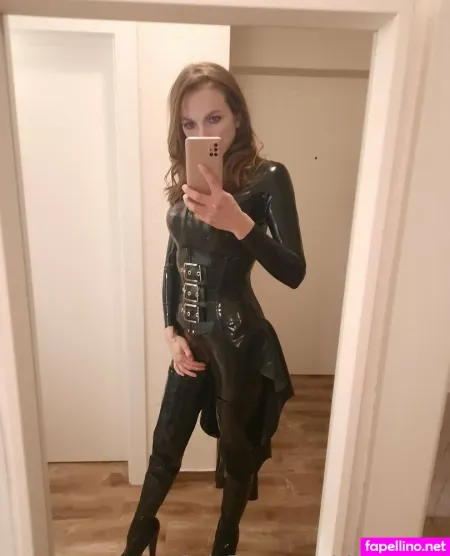 Silkysheen OnlyFans Thumbnail #LuMijQSS04