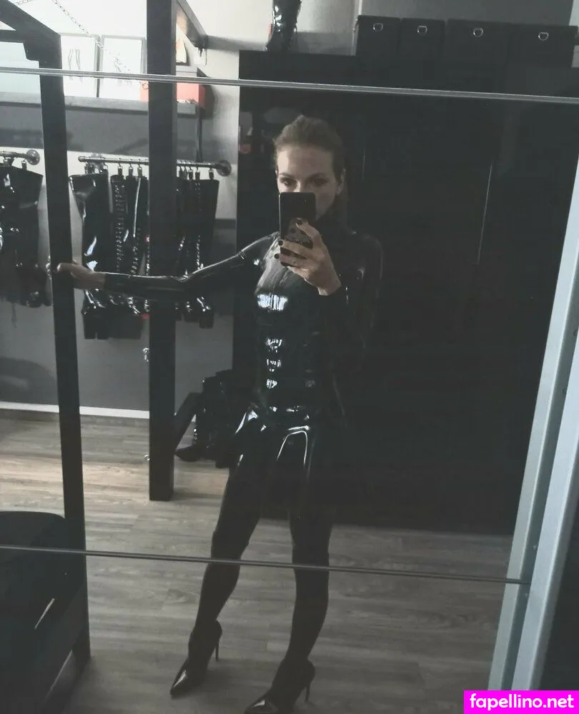 rubberdeer, silkysheen Nude Leaked OnlyFans Photo #XGuNTeI2WK