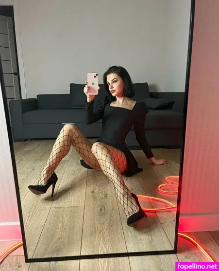 Silkyvicky OnlyFans Thumbnail #diGntDiGAp