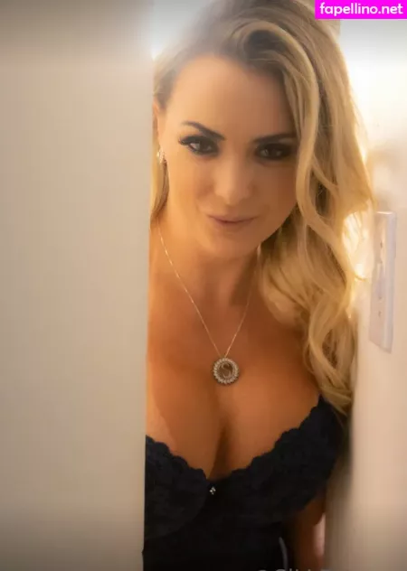 Sill Esteves OnlyFans Thumbnail #mNEiz9vYIw