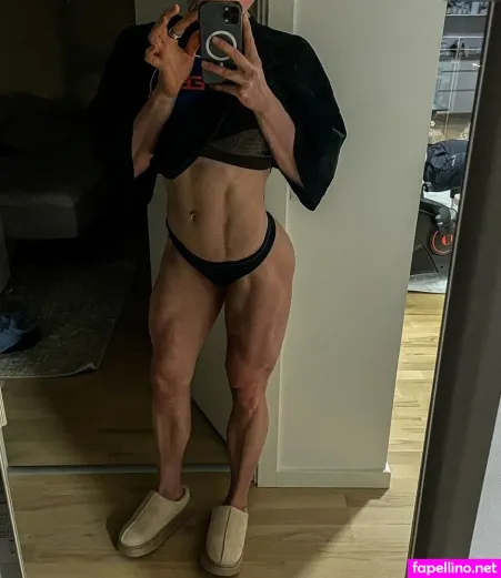 Sille Schmidt OnlyFans Thumbnail #UJQ9vyWwgr