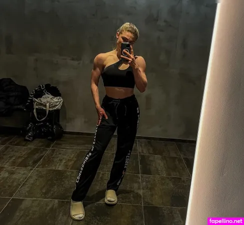 Sille Schmidt OnlyFans Thumbnail #UkGlG12Mj0