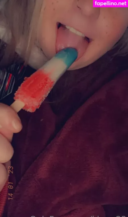 Sillygirl9822 OnlyFans Thumbnail #WevVBN3Yv5