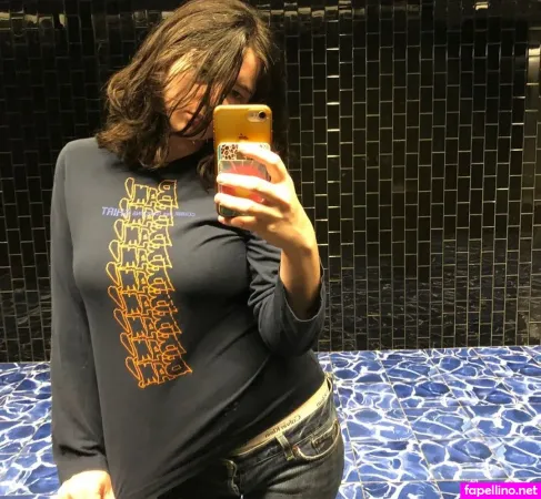 Sillystarasmr Main Profile Photo