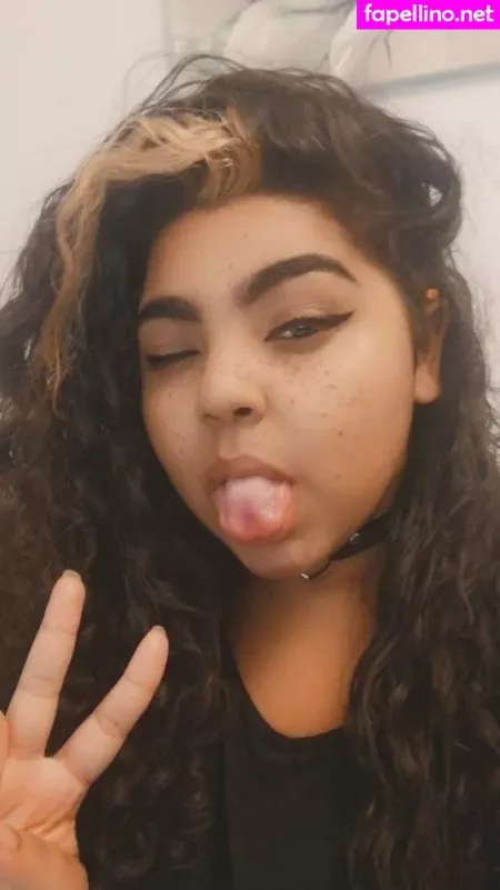 Sillytilly OnlyFans Thumbnail #sqXegEzA62