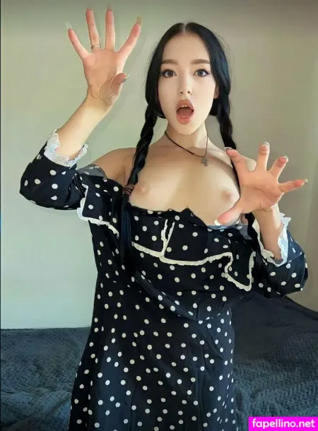 Silver Gracee OnlyFans Thumbnail #8Qg4w81Uni