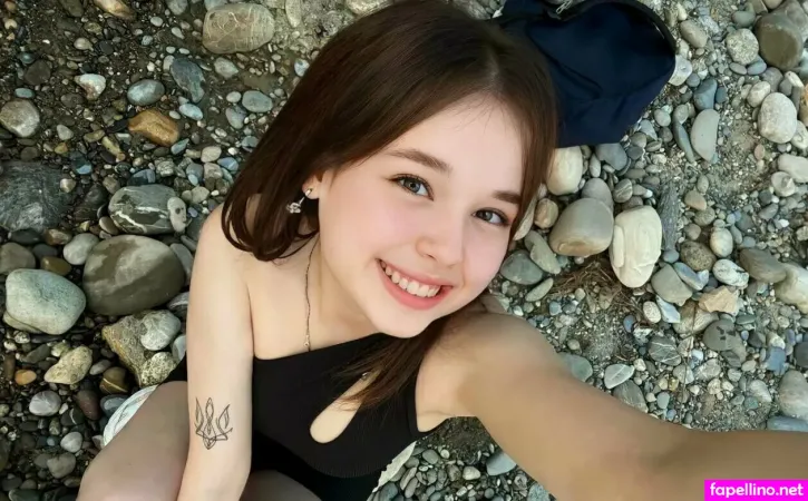 Silver Gracee OnlyFans Thumbnail #ciHhF3FEdW