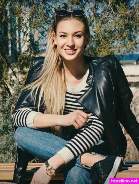 Silver Gracee OnlyFans Thumbnail #weDuNnYA3X