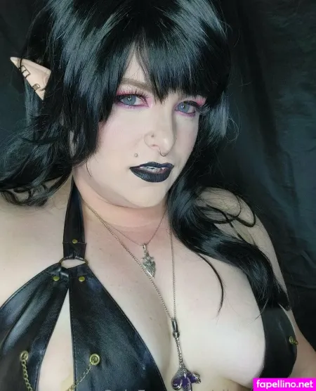 Silverheart92 OnlyFans Thumbnail #iPK5XfoYyn