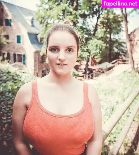 Silvi Silvilein OnlyFans Thumbnail #0CxP3sdOXn