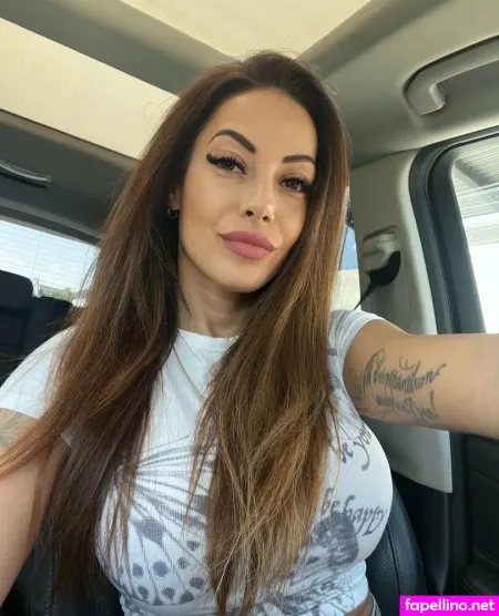 Silvia B OnlyFans Thumbnail #xYELPSFzjp