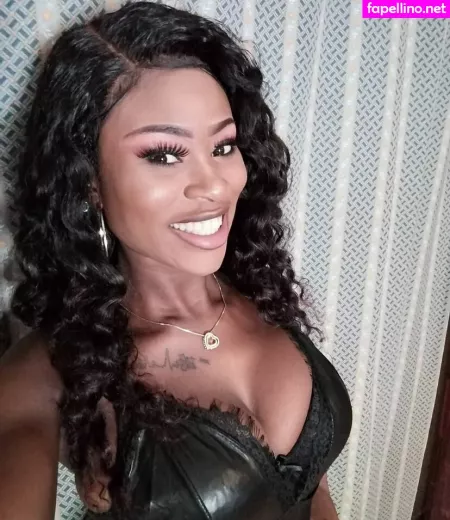 Silvia Ehigie OnlyFans Thumbnail #P5lbYXMD29