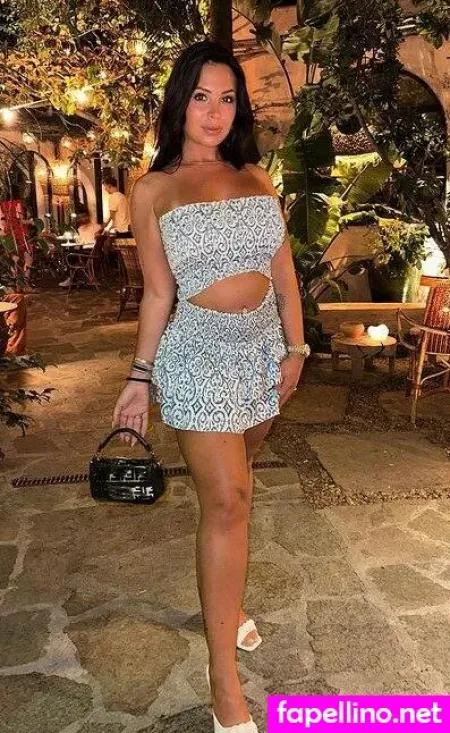 Silvia Iorio OnlyFans Thumbnail #YZ2hoA3i8P