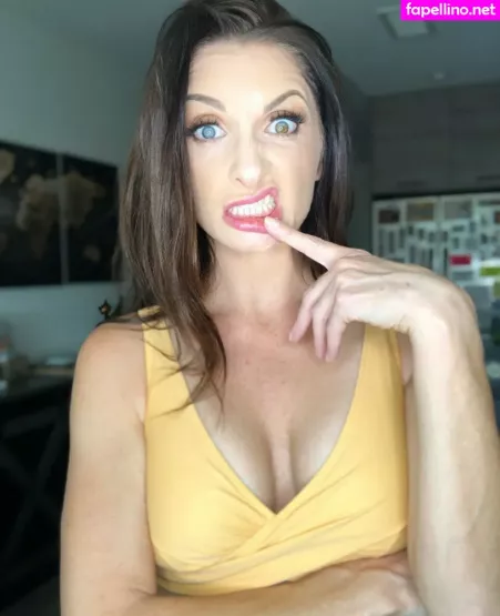 Silvia Saige OnlyFans Thumbnail #ZshUcrYdnn
