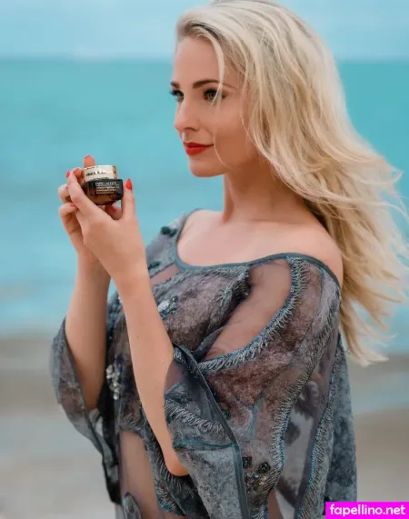 Silvia Schneider OnlyFans Thumbnail #9ec2CJSxu8