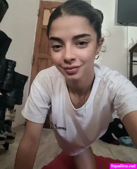 Silvialopezz OnlyFans Thumbnail #RRL2FK30Hn