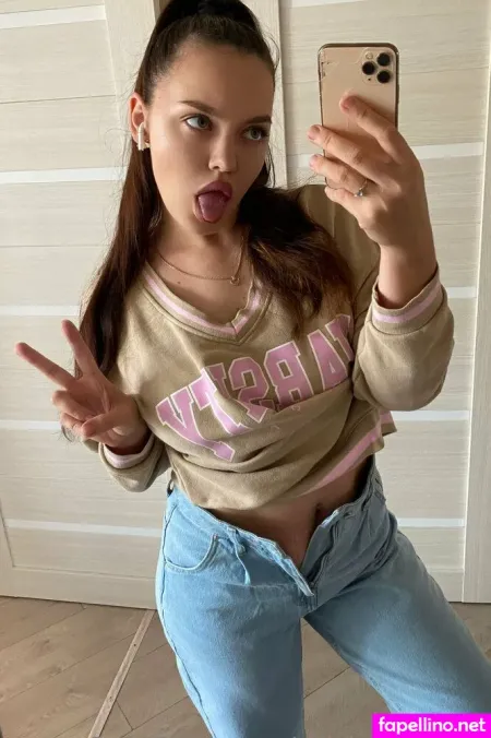 Silviamayy OnlyFans Thumbnail #z5a7D8K2Ku