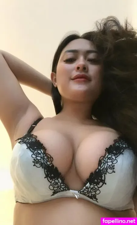 Silviaroyshita OnlyFans Thumbnail #Uu7fB5cFJ3