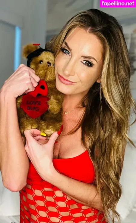 Silviasaigexxx OnlyFans Thumbnail #V8s1hW3184
