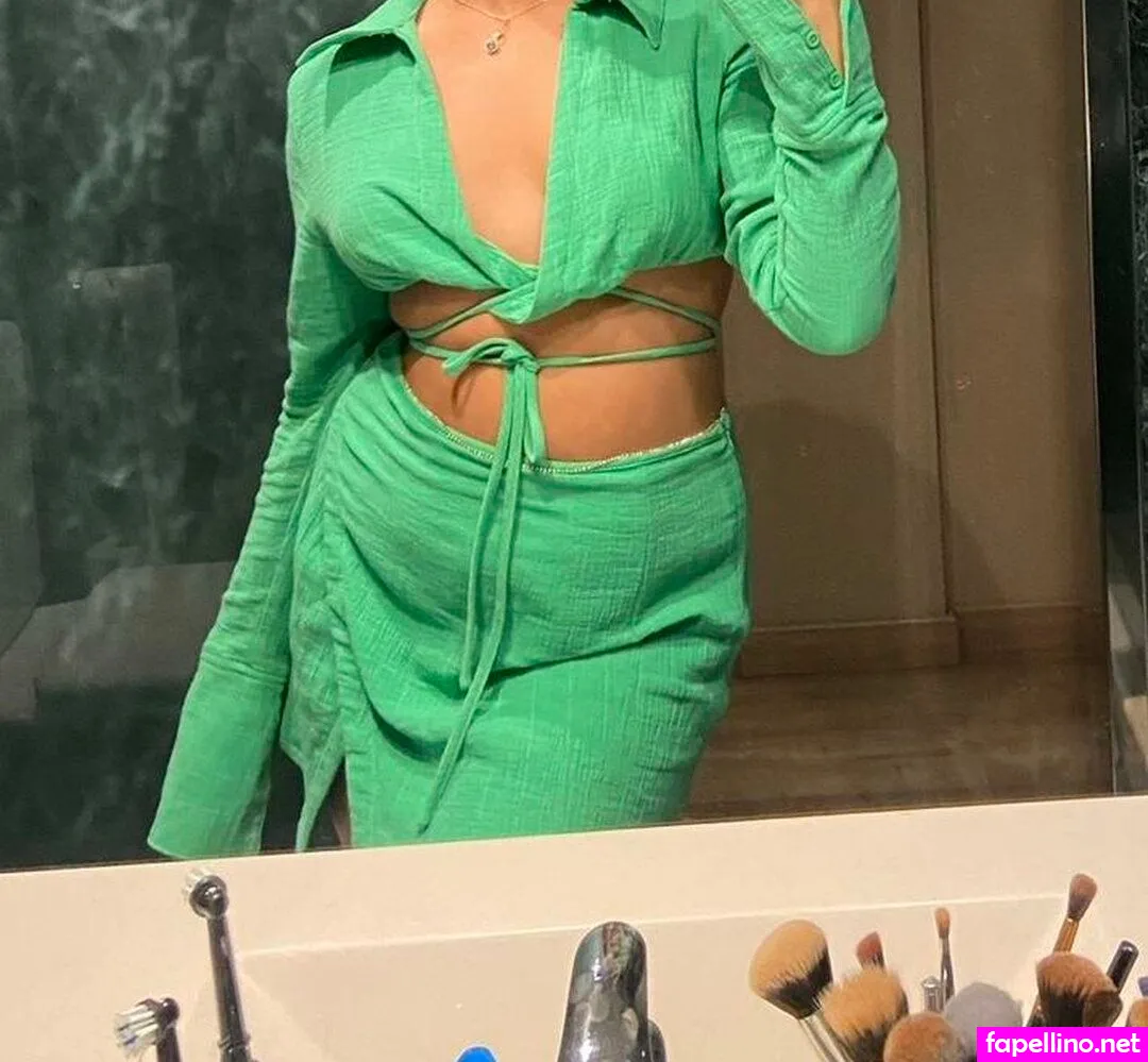 sim.ayyyyy, simiiipatel212 Nude Leaked OnlyFans Photo #9COTvrN13x