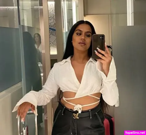 Sim Patel OnlyFans Thumbnail #CQnhJGWiDC