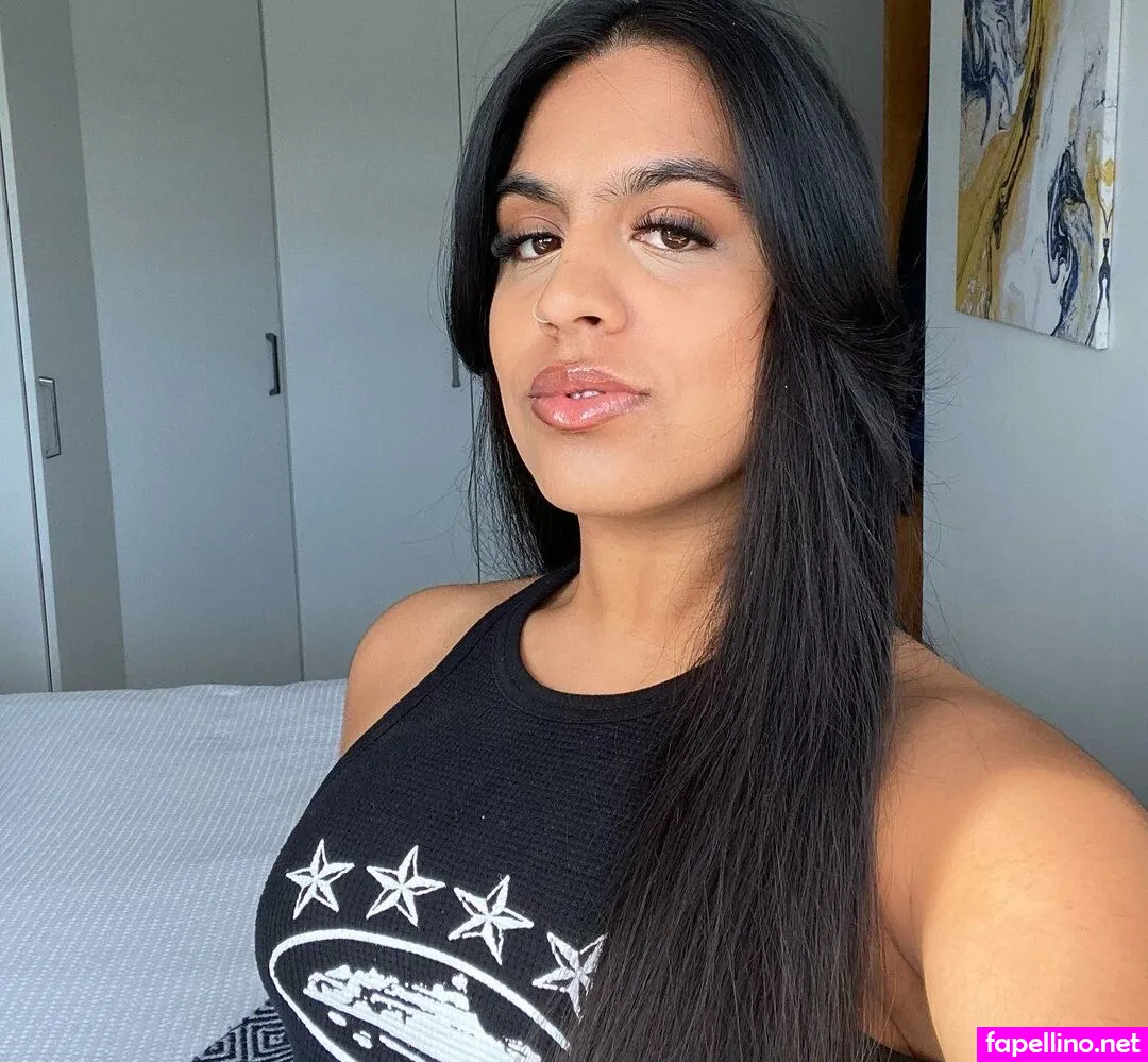 sim.ayyyyy, simiiipatel212 Nude Leaked OnlyFans Photo #LuSWceTLN7