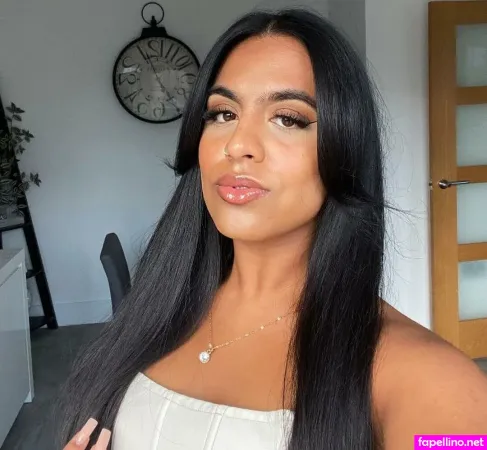 Sim Patel OnlyFans Thumbnail #aVWDAJKkdl