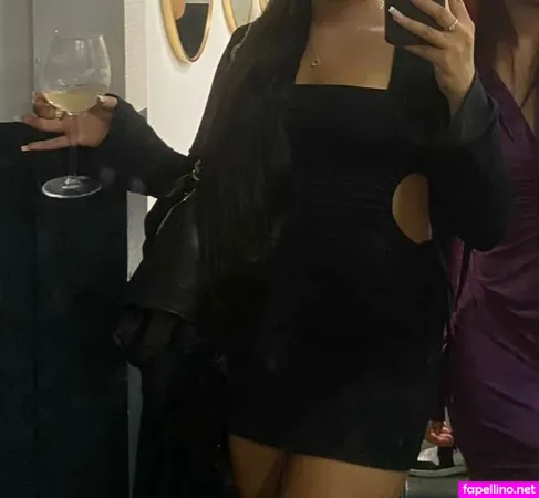 Sim Patel OnlyFans Thumbnail #jW55xy5HNS