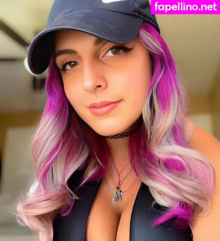 Simby OnlyFans Thumbnail #IWuI8HmwgG