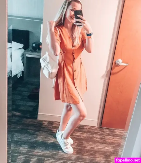 Simfinity Nina OnlyFans Thumbnail #r4Trx0umgA