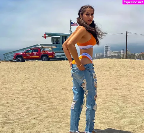 Simmi Singh OnlyFans Thumbnail #UttelZNR8I