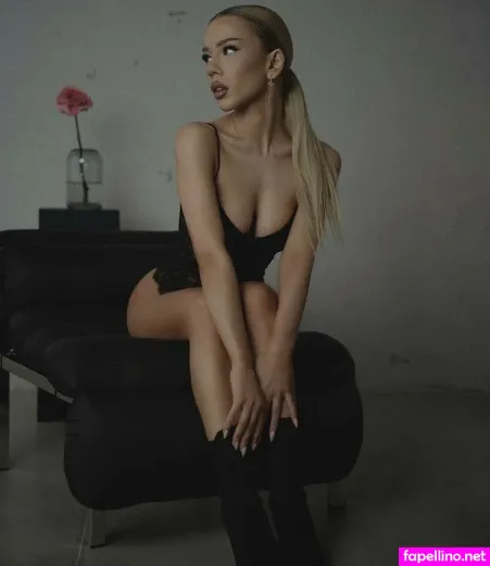 Simona Alphamusic OnlyFans Thumbnail #D3JFZC6ShK