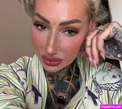 Simona Carrara OnlyFans Thumbnail #Z64AVlb2eV