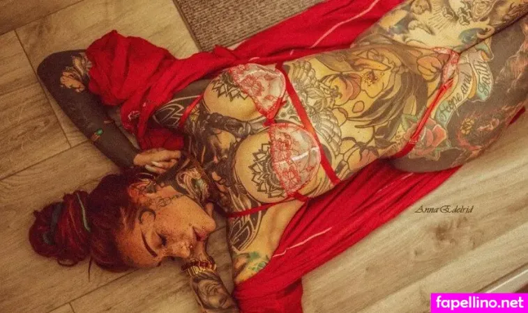 Simona Carrara OnlyFans Thumbnail #t7BXP8EFGv