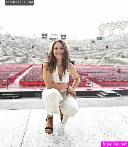 Simona Distefano OnlyFans Thumbnail #QJJMtJYrmN