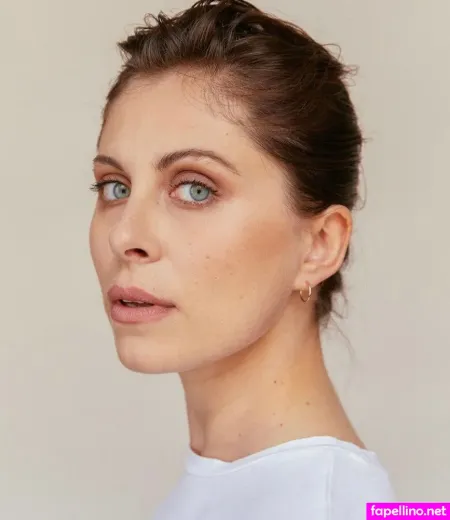 Simona Distefano OnlyFans Thumbnail #kLbM3Q88lU