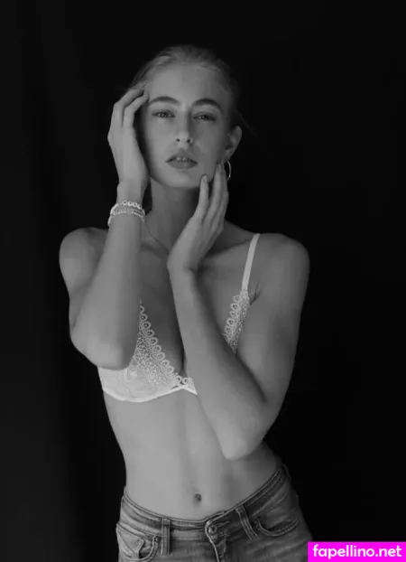 Simona Hartl Gntm 2014 OnlyFans Thumbnail #UnP6EHFeBS