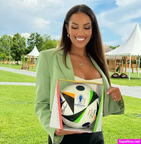 Simona Leskovska OnlyFans Thumbnail #JHfhJi5UNH