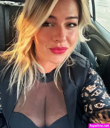 Simona Romano OnlyFans Thumbnail #YHxhIXj4GD