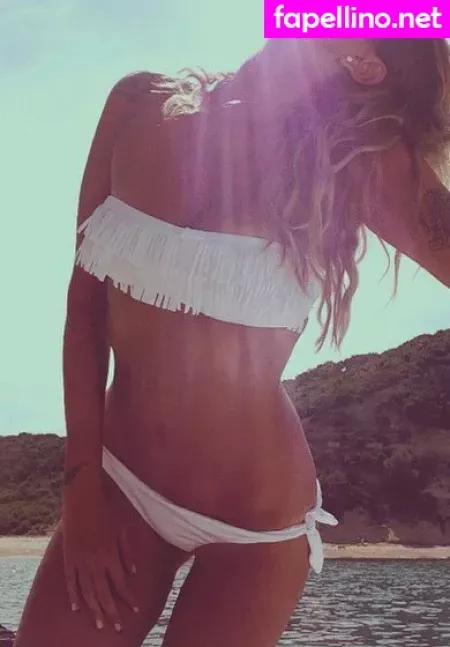 Simona Salvemini OnlyFans Thumbnail #8BOg2Xab1c