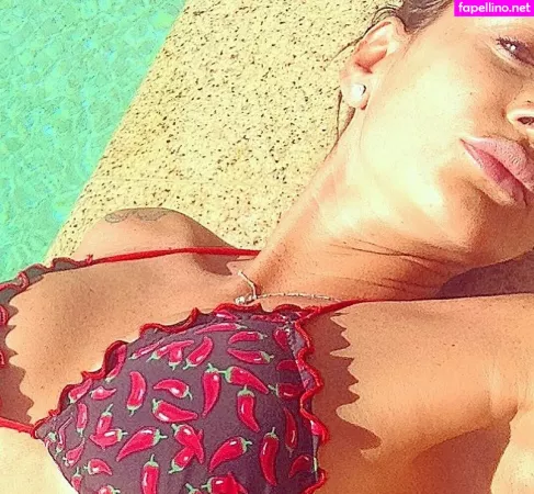 Simona Salvemini OnlyFans Thumbnail #FUp8JCDa2c