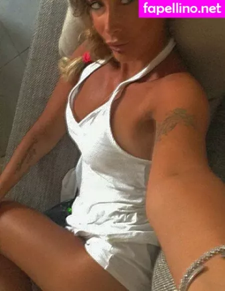 Simona Salvemini OnlyFans Thumbnail #iluRKvnxOr