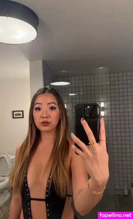 Simona Shao OnlyFans Thumbnail #VQ9WSs6PCr