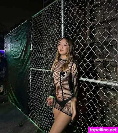 Simona Shao OnlyFans Thumbnail #dP6pLexpED