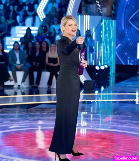 Simona Ventura OnlyFans Thumbnail #JP1l11bH5M