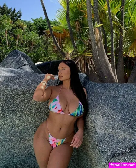 Simonaaaab OnlyFans Thumbnail #8Eh2MOGf5w