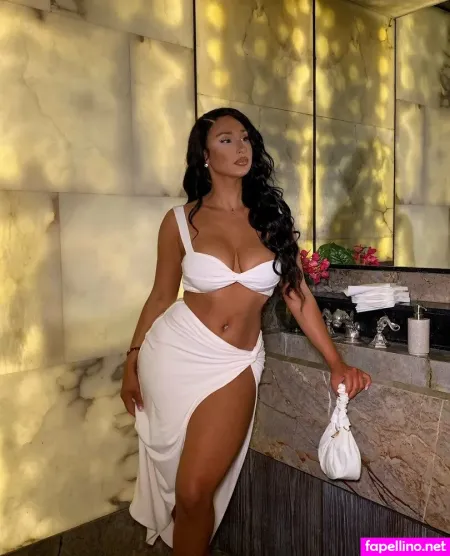 Simonaaaab OnlyFans Thumbnail #CmvJFf7tMA