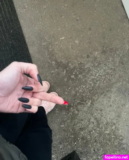 Simonaexclusive OnlyFans Thumbnail #4yTVMvonux